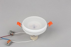 Встраиваемый светильник Omnilux Genova белый арт. OML-102809-01