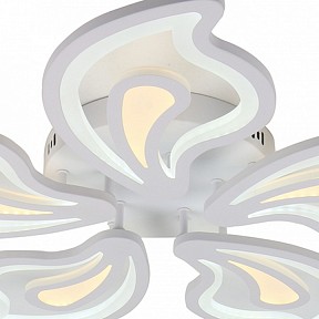 Потолочная люстра Escada  белый арт. 10226/5LED
