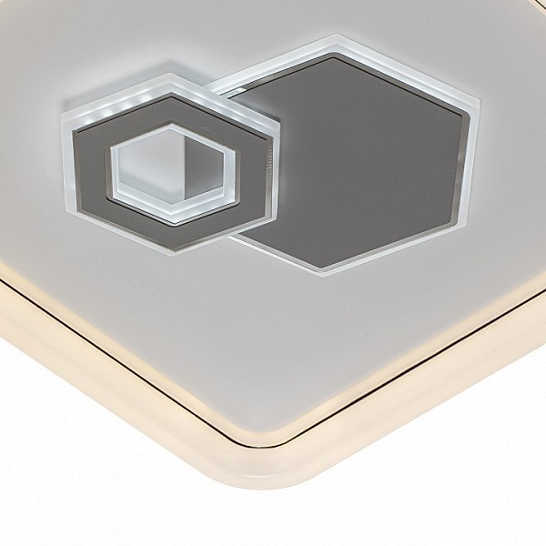 Накладной светильник Escada 10219 белый арт. 10219/SG LED
