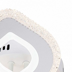Потолочная люстра Escada Diamond белый арт. 10264/3LED