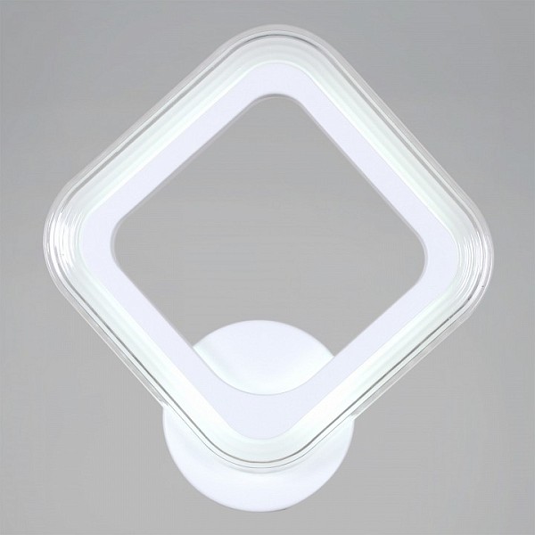 Бра Reluce 09826 белый арт. 09826-3.2-01 WH