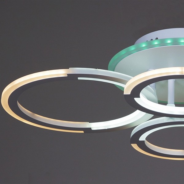 Потолочная люстра Reluce 9820 белый арт. 09820-3.3-2+2A WH (RGB)