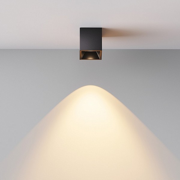 Накладной светильник Maytoni Technical Alfa LED черный арт. C064CL-5W2.7K-SQ-B