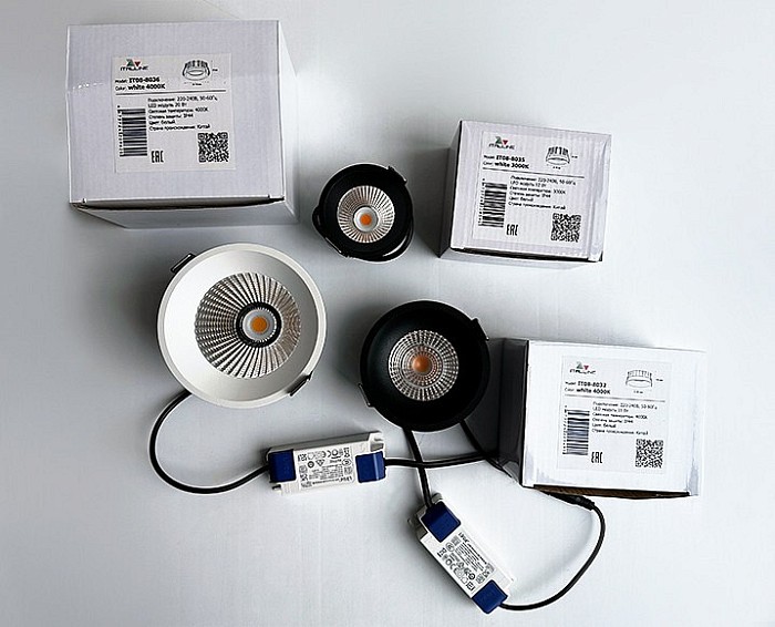 Встраиваемый светильник Italline IT08 белый арт. IT08-8036 white 4000K