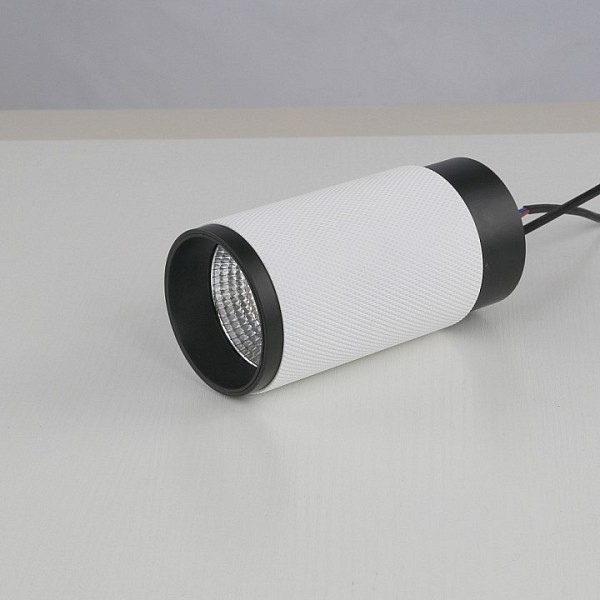 Накладной светильник iLedex Delta черный арт. 1954-10W-3000K-36 BK+WH