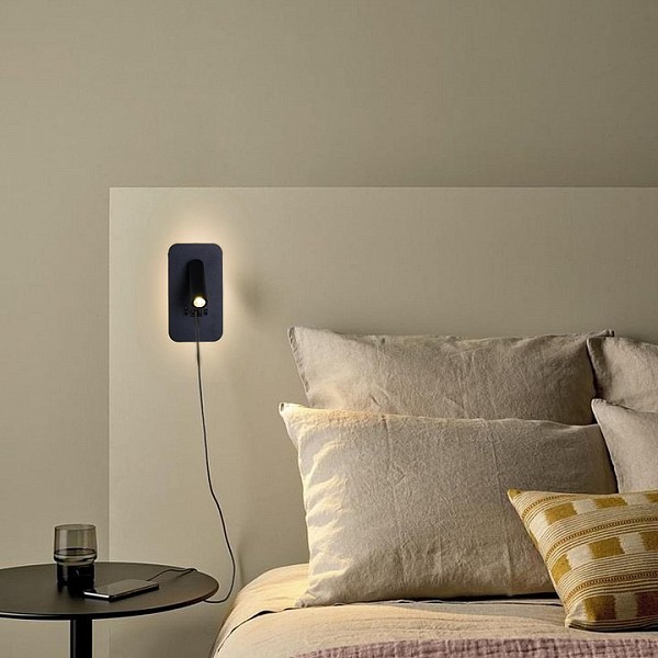 Бра Reluce 86204 черный арт. 86204-9.2-001KT LED12W+USB BK